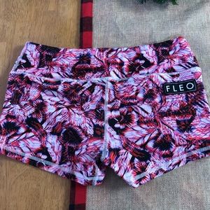 Fleo - Refracted Rose